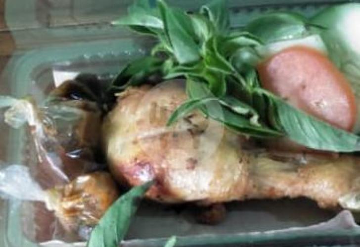 Ayam Goreng Lunak: Rahasia Rasa yang Bikin Hati Tenang di Jantung Cilacap