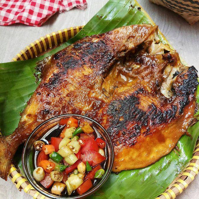 The Secret of Tender Fried Chicken That Touches the Soul on Wiratno Street